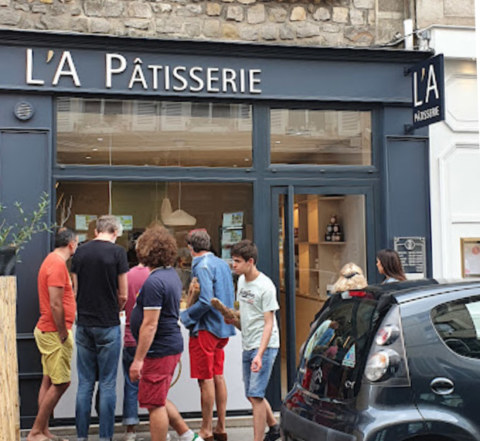 LA-Patisserie-logo-façade-1